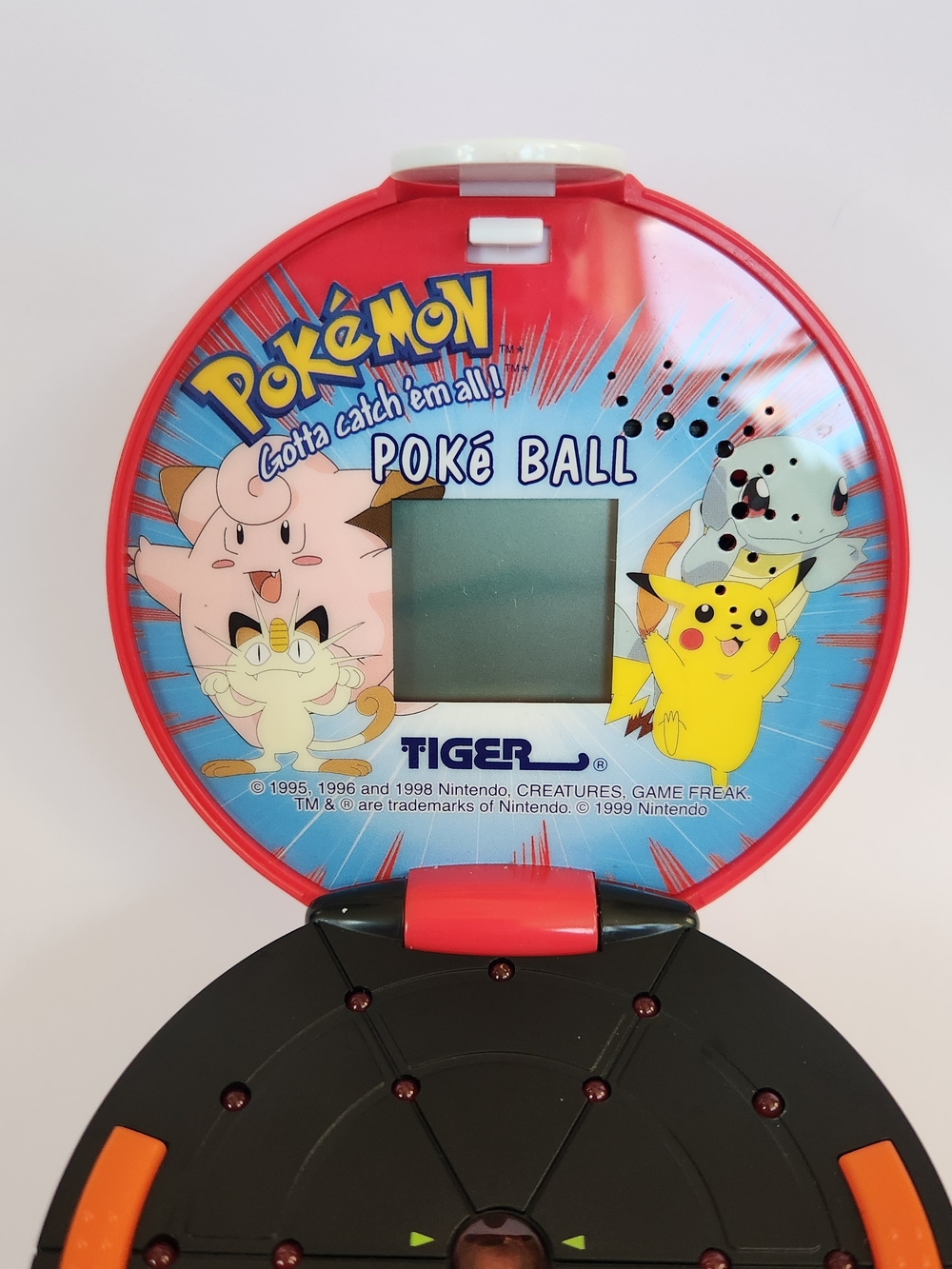 Vintage Tiger Electronics 1999 Pokemon Poke Ball Handheld LCD Game Tested Works - Picture 11 of 14